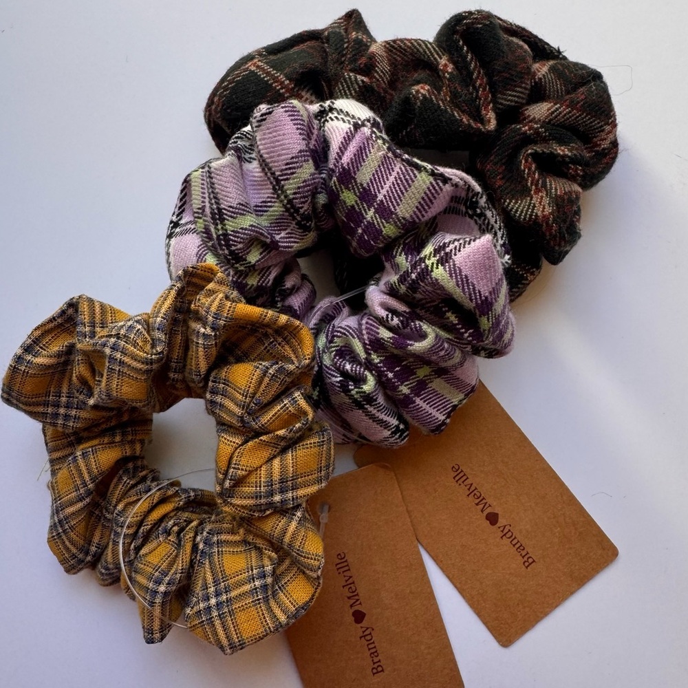 BRANDY Hair scrunchies **stickers with purchase **